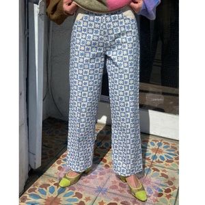 Lisa Says Gah Robyn Jean blue daisy